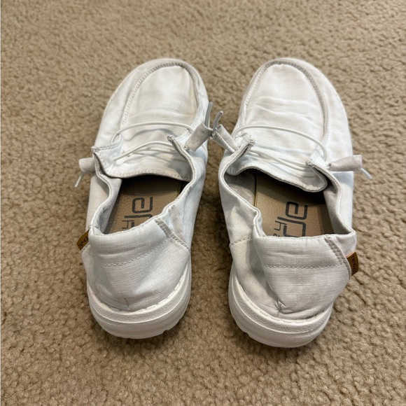 Hey Dude - Picture 3 of 4